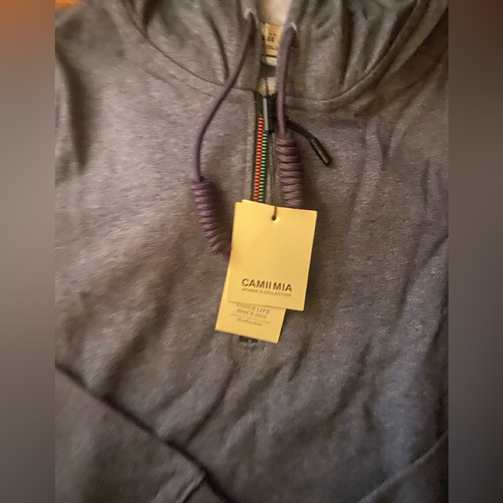 CAMII MIA hoodie womens size M-NWT - Picture 2 of 4